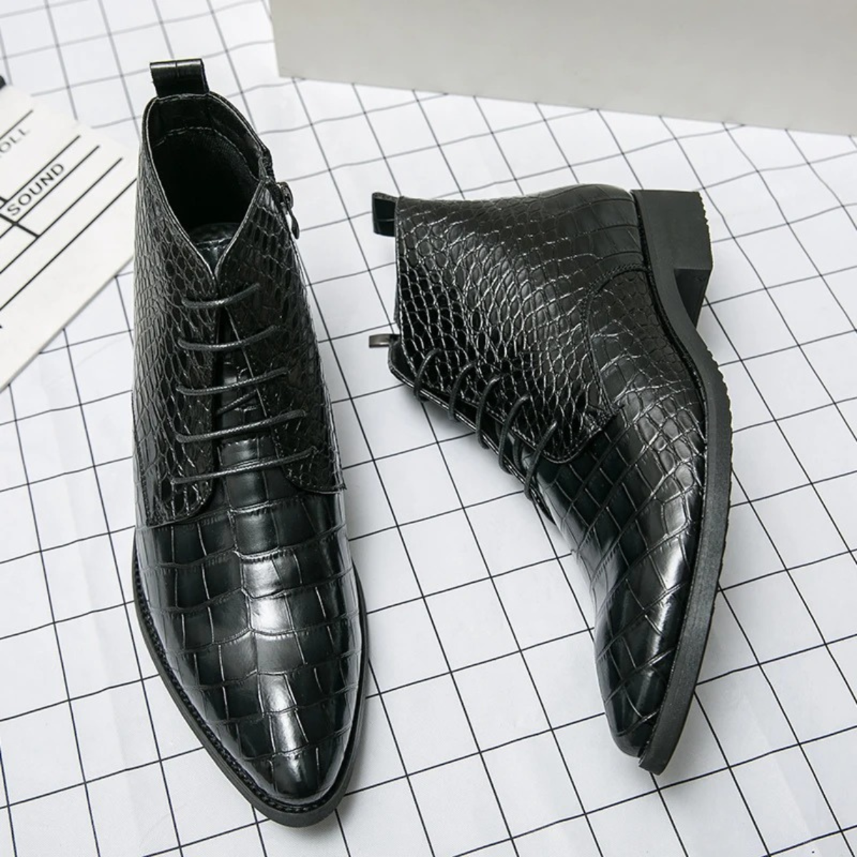 The Stromboli Men’s Crocodile Pattern Leather Ankle Boots - Black