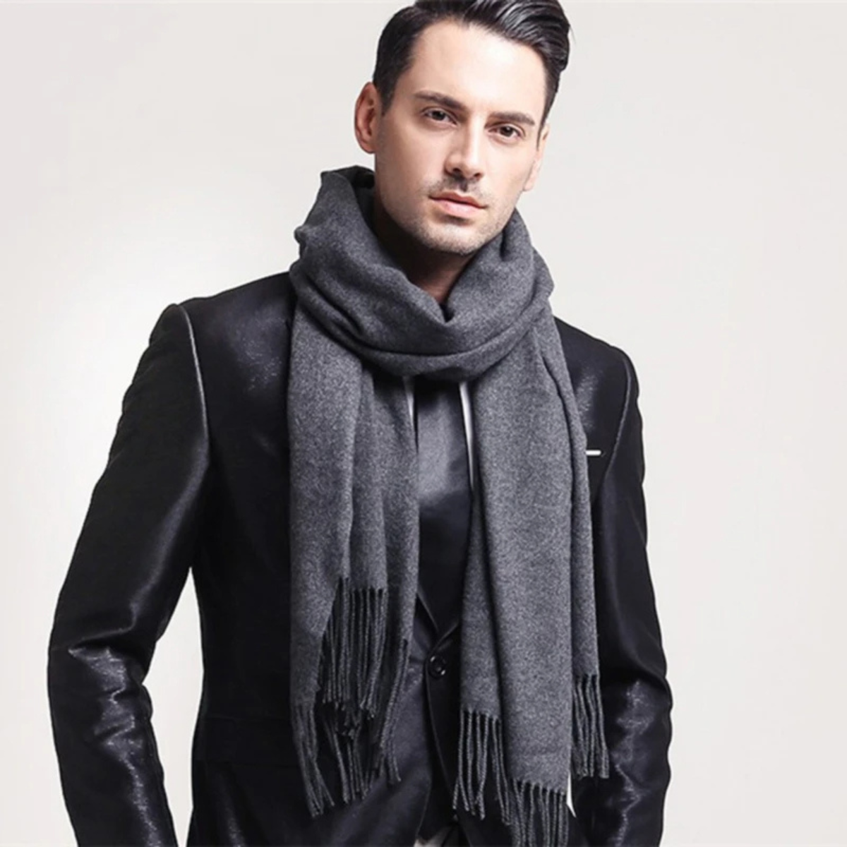 The Rive Gauche Cashmere Merino Scarf for Men - Gray
