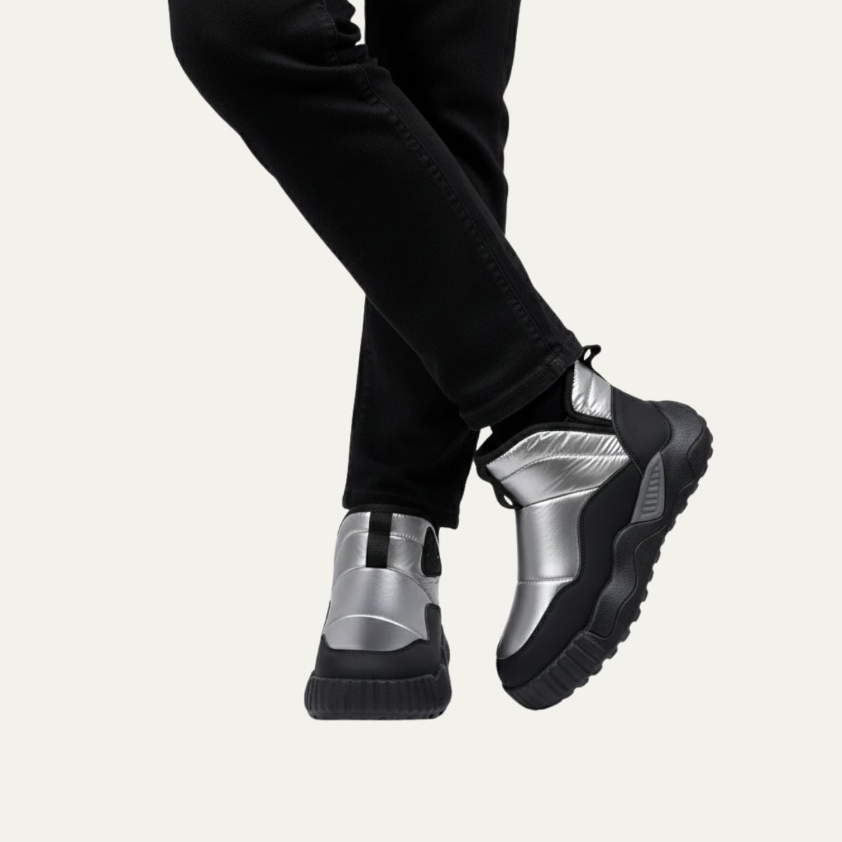 The Ironwood Hill Men’s Insulated Anti Slip Snow Boots