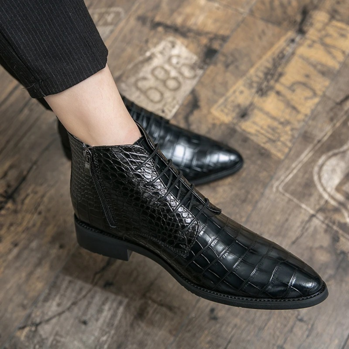 The Stromboli Men’s Crocodile Pattern Leather Ankle Boots - Black