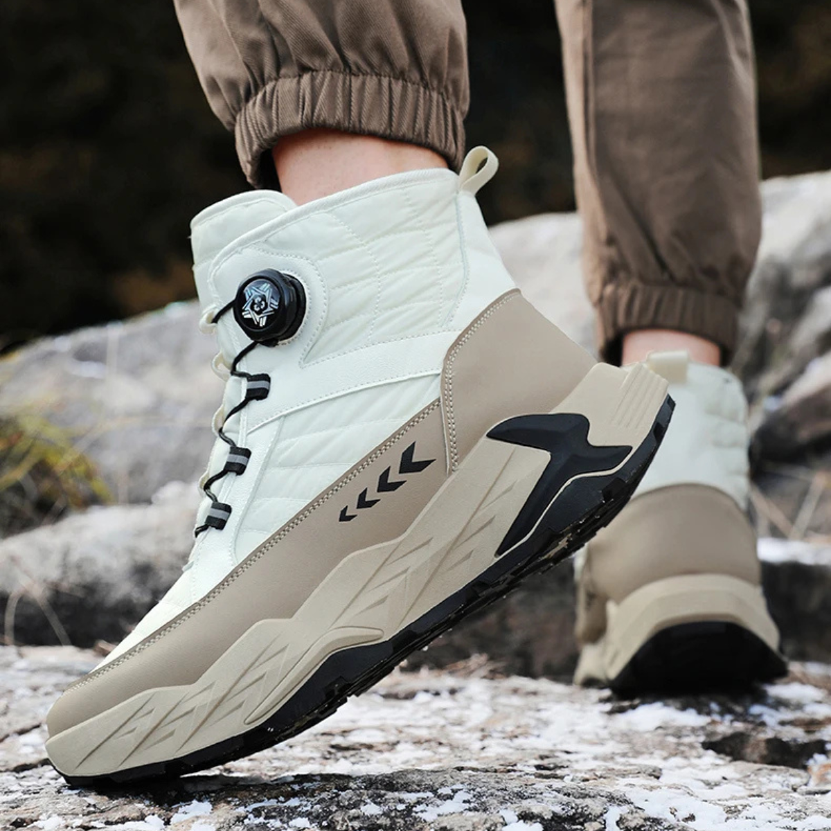 The Conegliano Men’s Plush Lined Anti Slip Snow Boots with Rotating Buckle