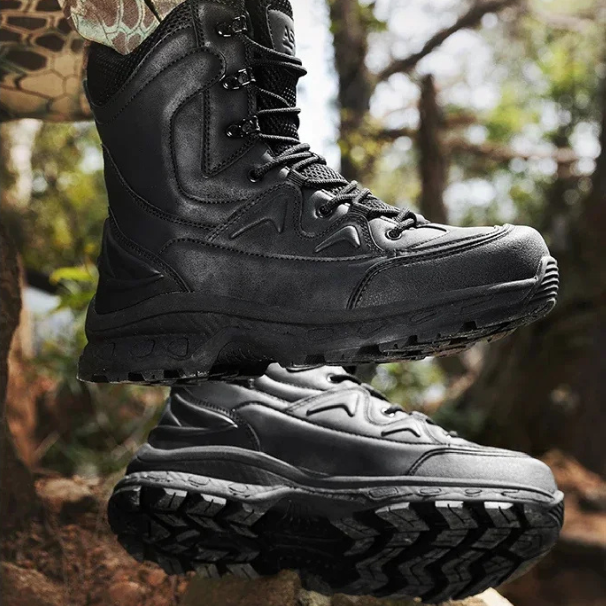 The Windmill Ridge Men’s Durable Tactical Waterproof Snow Boots