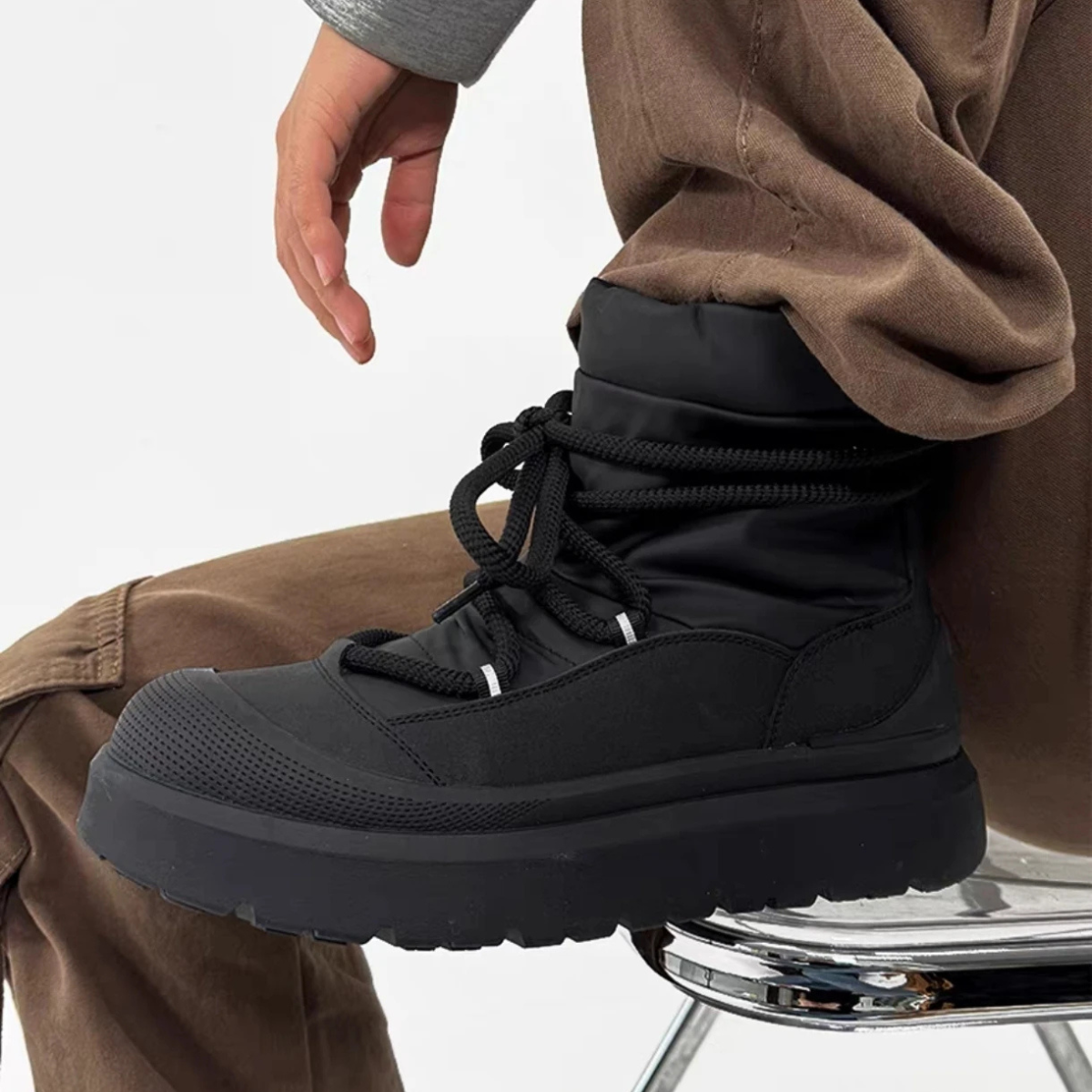 The Terracina Men’s Lace Up Warm Lined Anti Slip Ankle Snow Boots