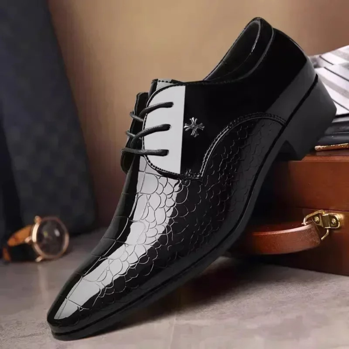 The Bardolino Men’s Patent Leather Smart Shoe – Pointed Toe Glossy Dress Shoes