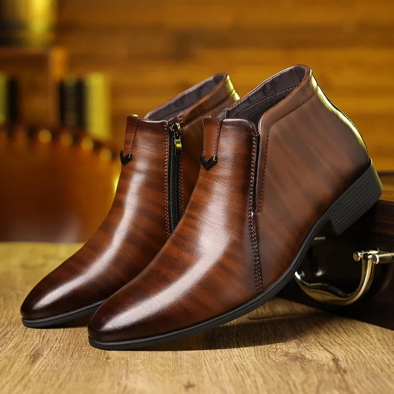 The Mantova Men’s Pointed Toe Vintage Leather Ankle Boots