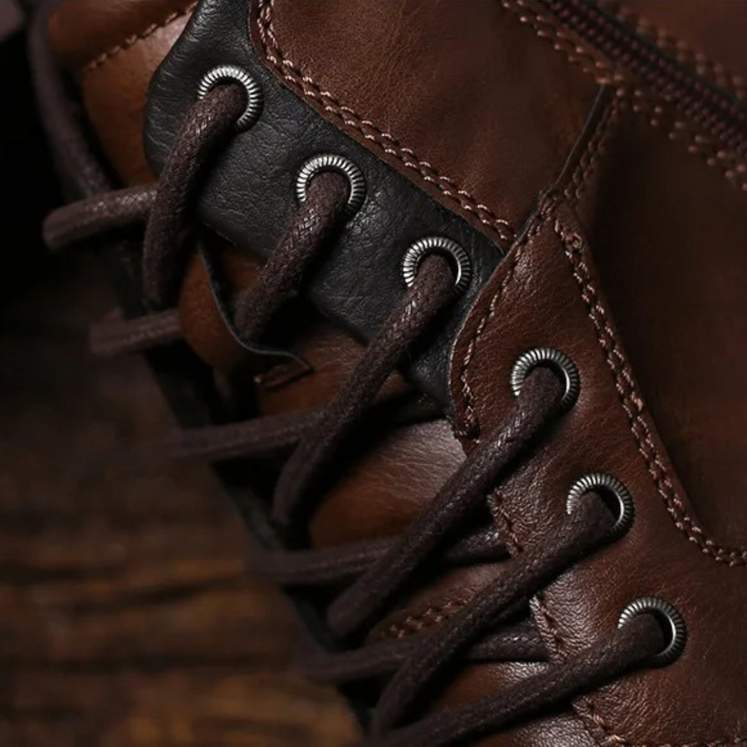 The Oakshade Men’s Military Combat Leather Boots
