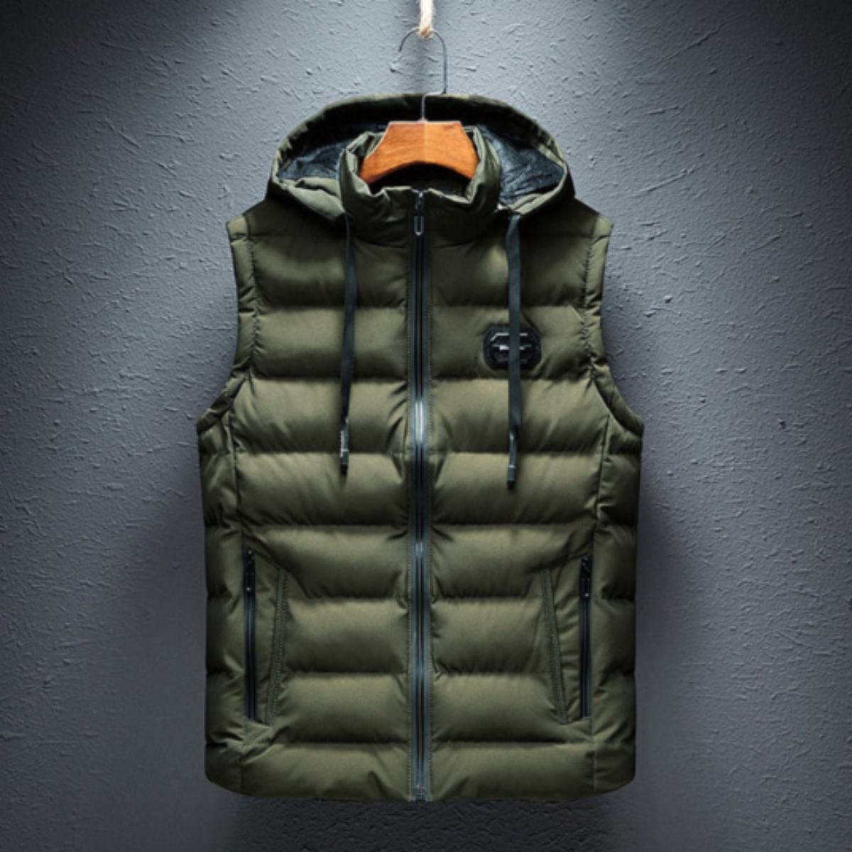 The Winslow Men’s Lightweight Puffer Quilted Vest with Hood