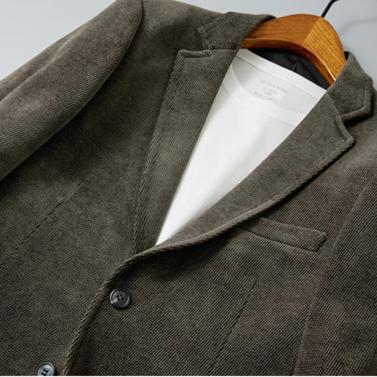 The Anzio Men’s Classic Single Breasted Wool Blend Tweed Blazer
