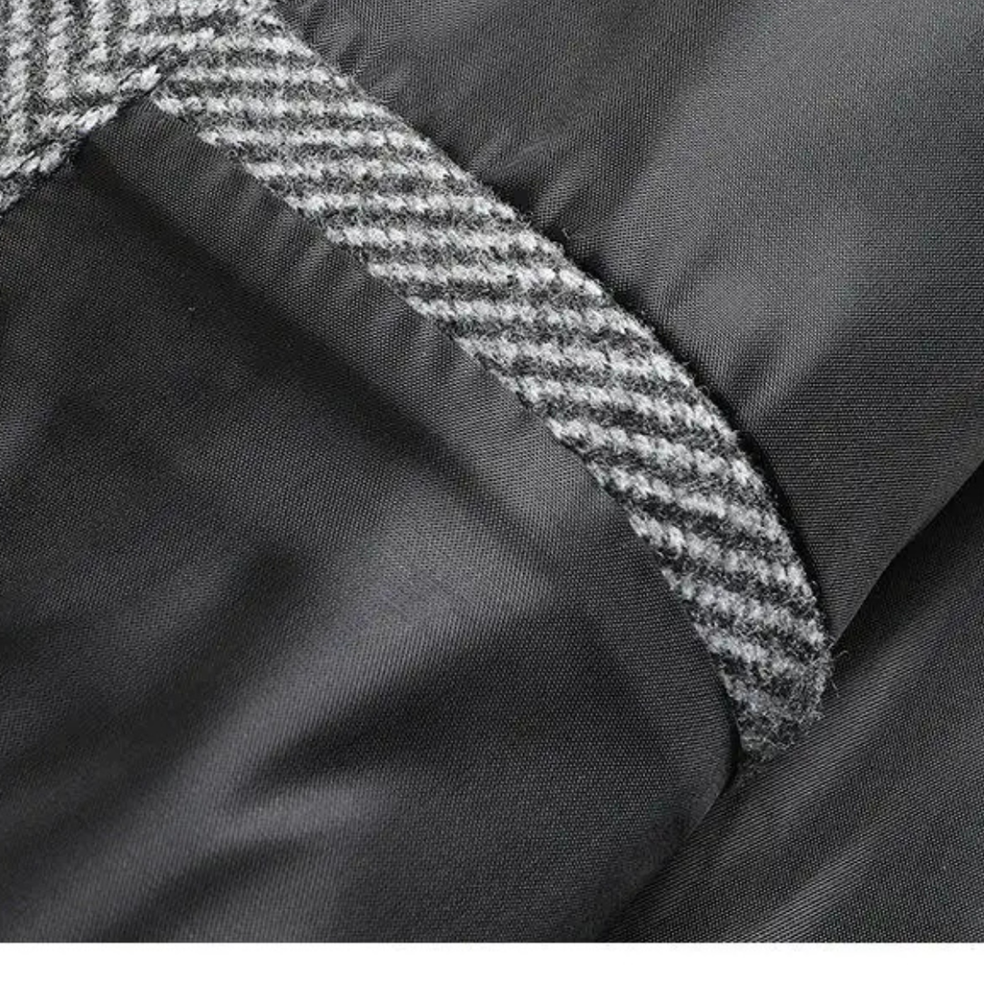 The Davos Men’s Smart Casual Single Breasted Wool Blend Blazer