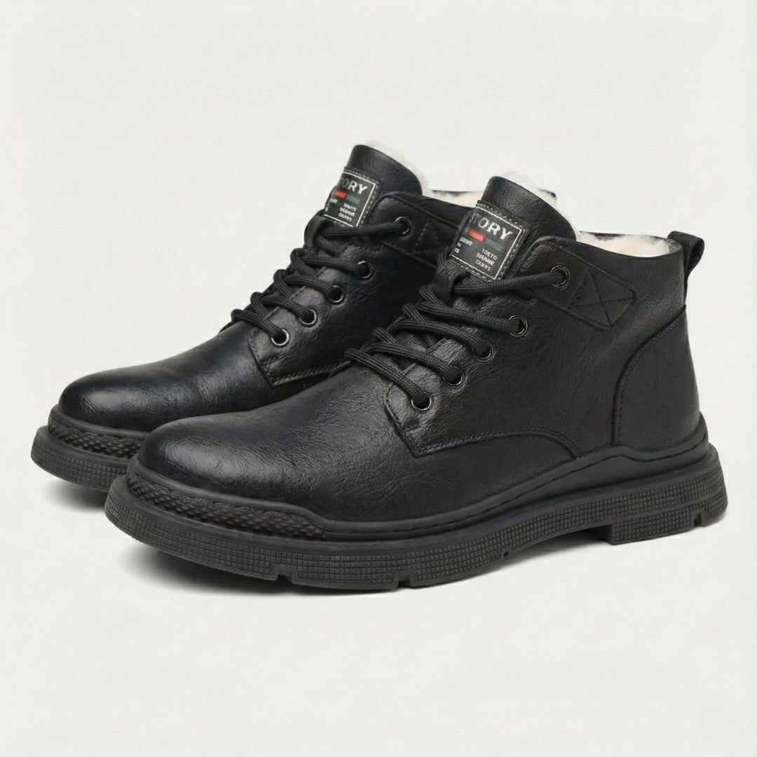 The Silverfield Men’s Classic Lace Up Leather Ankle Snow Boots