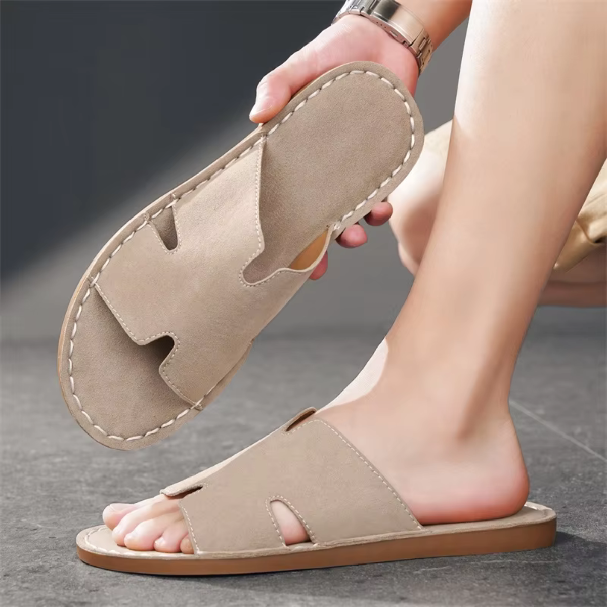 The Brentwood Men’s Lightweight Summer Slide Sandals