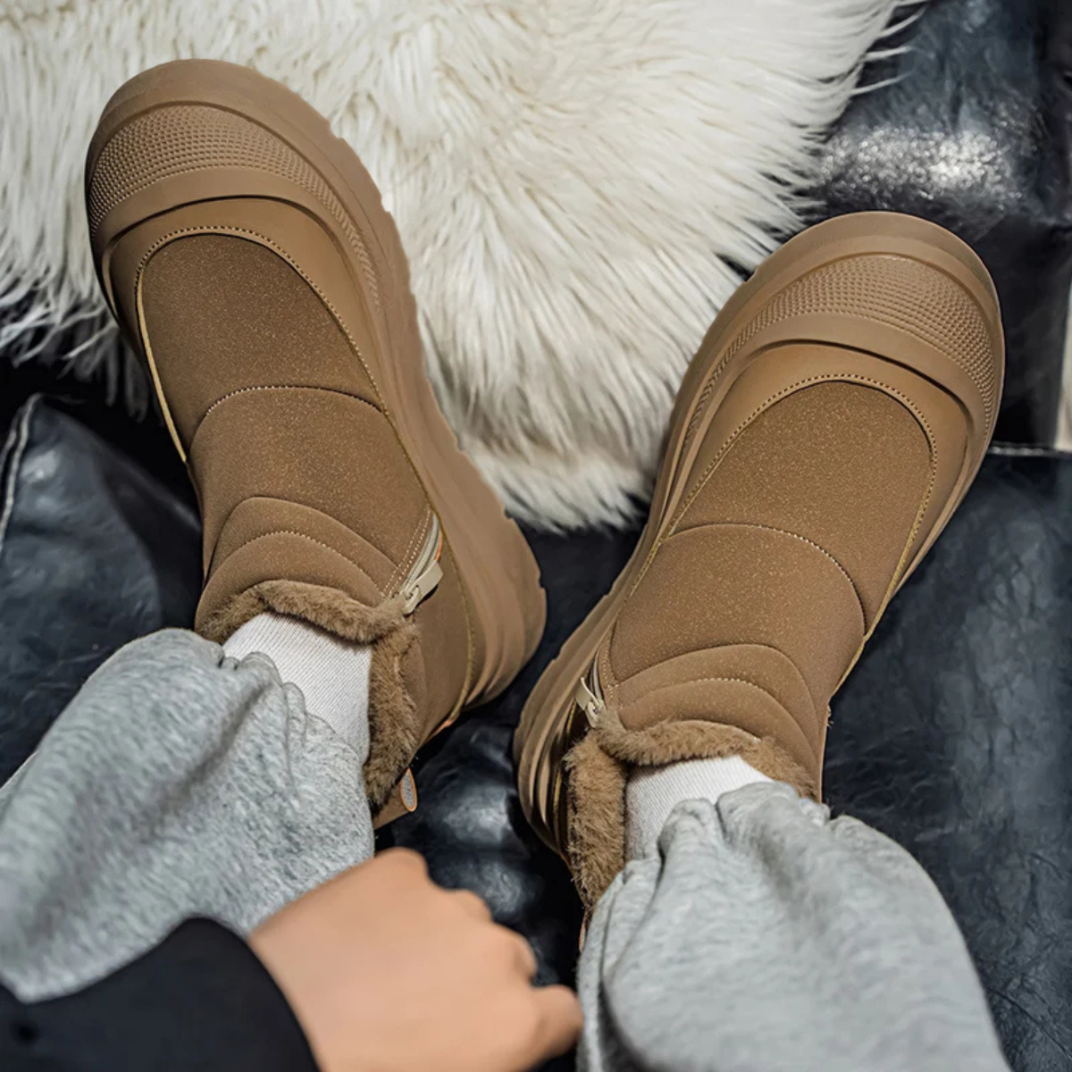 The Frascati Men’s Waterproof Fur Lined Slip On Anti Slip Ankle Snow Boots