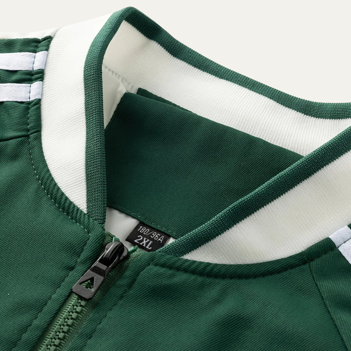 The Oakridge Men’s Zip Up Light Jacket