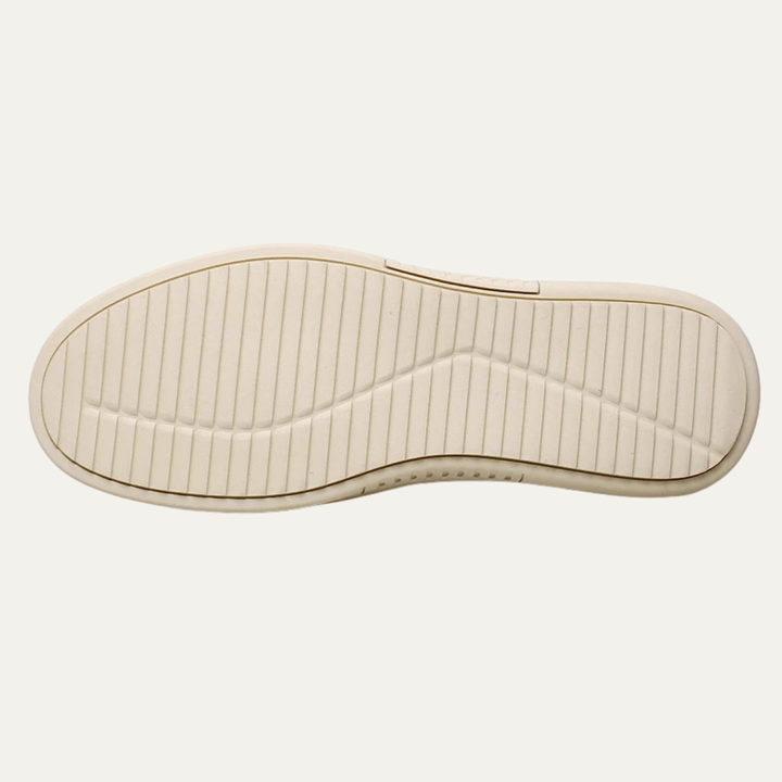 The Alderwood Men’s Comfortable Leather Look Lace Up Sneakers