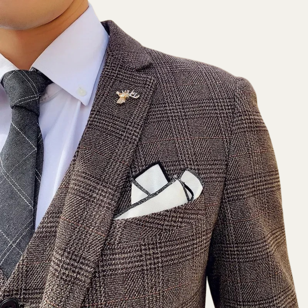 The Vigevano Men’s Plaid 3 Piece Suit – Blazer Vest and Pants Formal Set