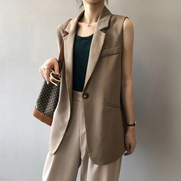 Women's Beige Sleeveless Blazer
