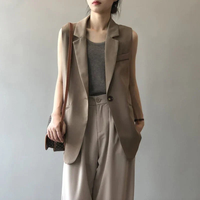 Women's Beige Sleeveless Blazer