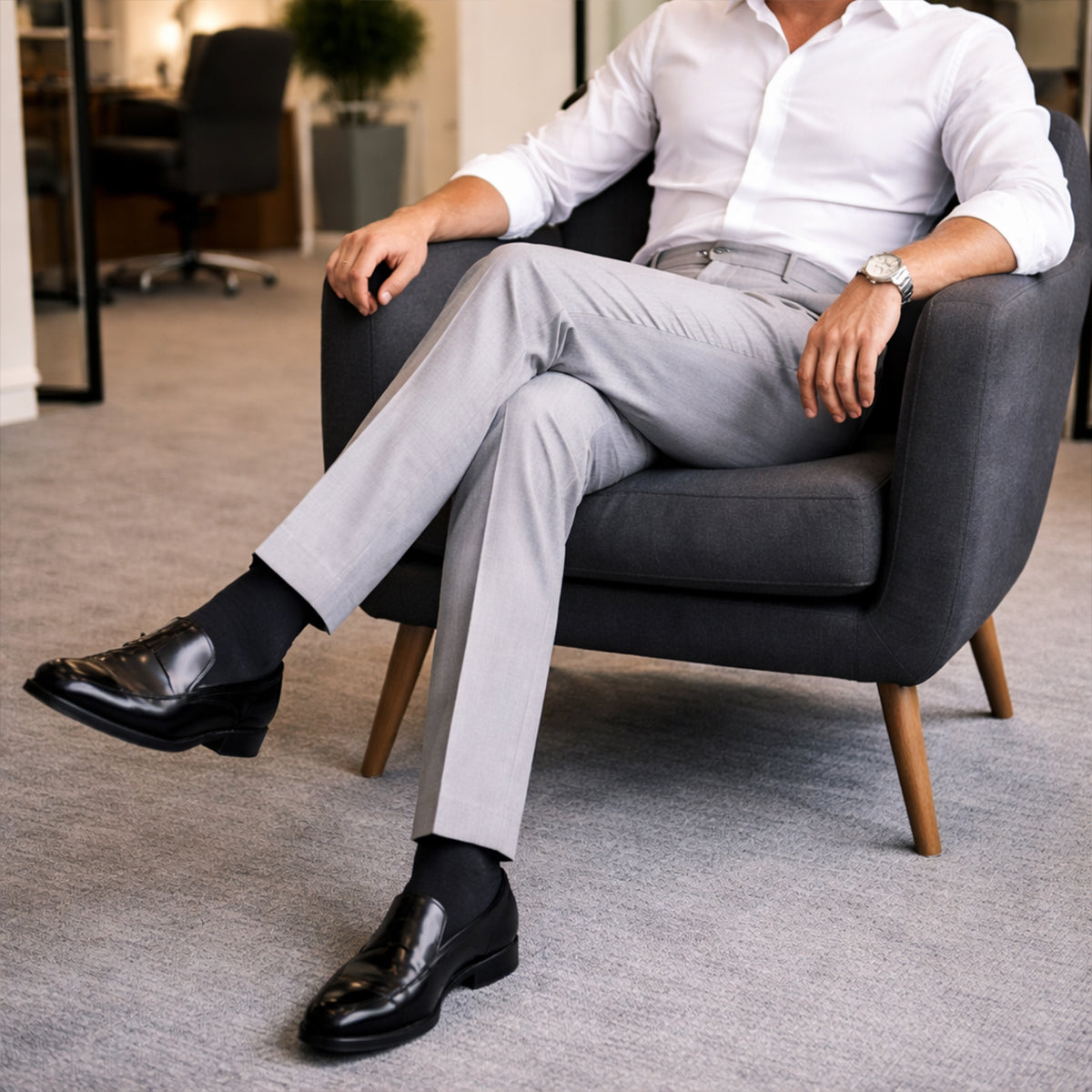 The Brighton Men’s Vintage Classic Tailored Pleated Pants