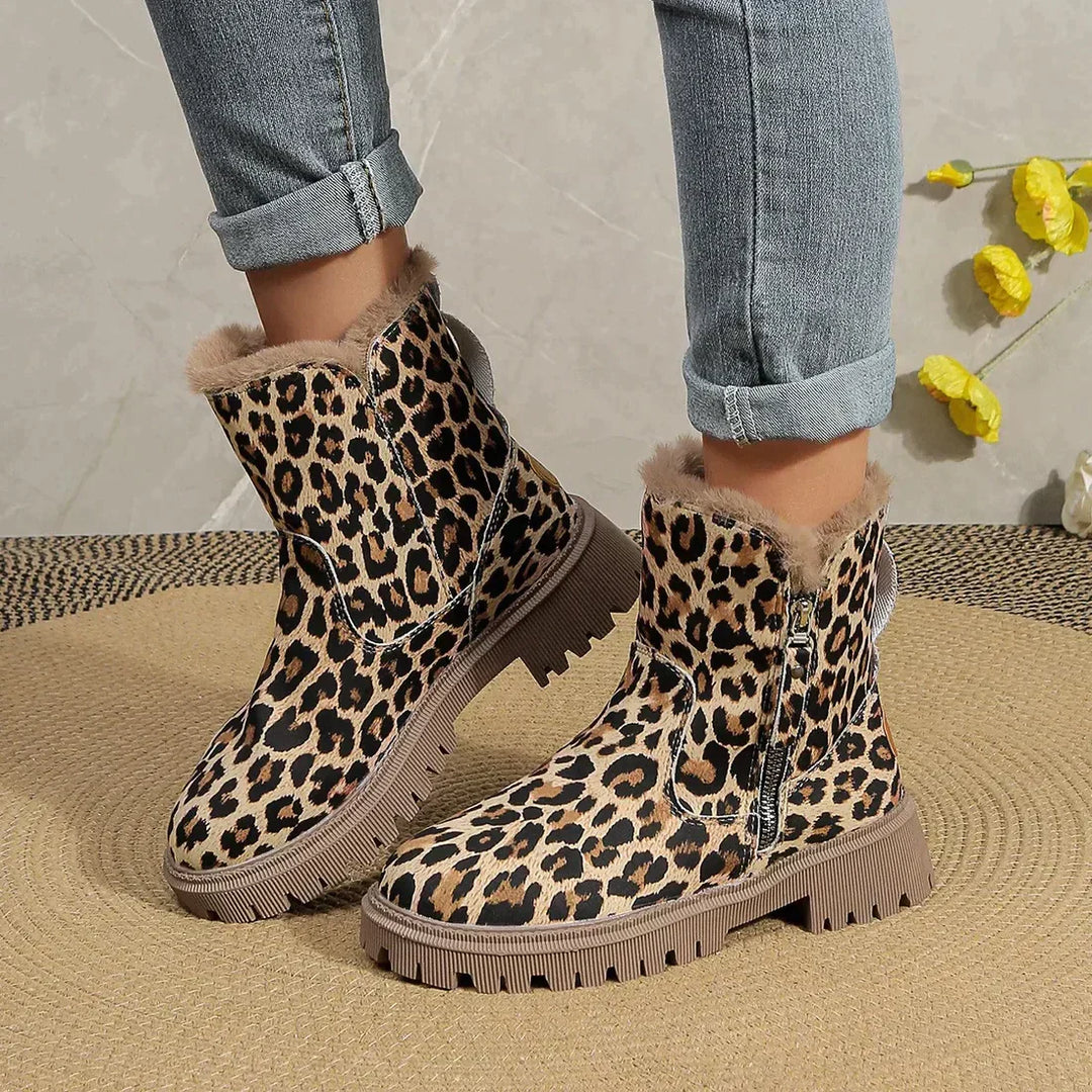 Women's Cozy Platform Boots with Leopard Print Design