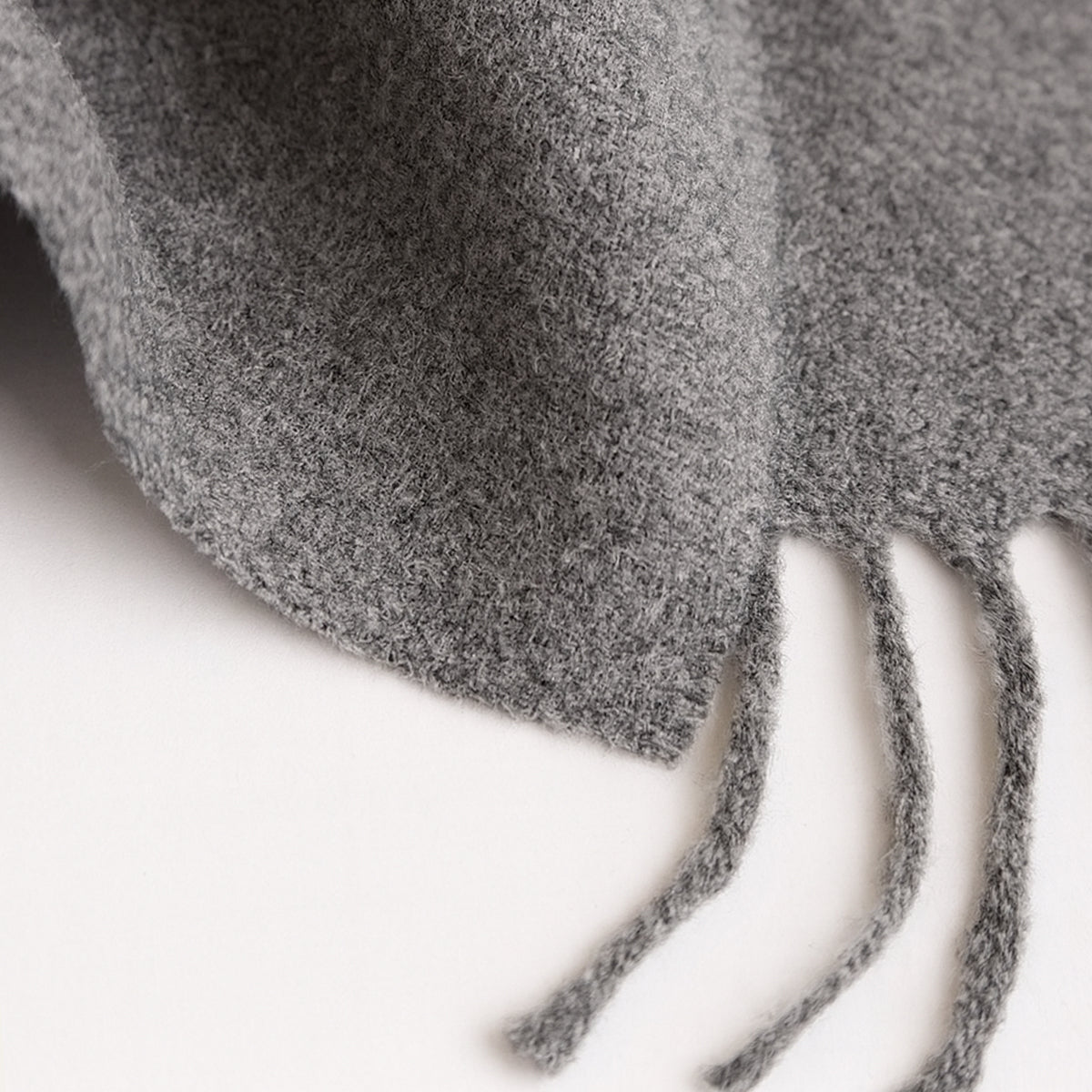 The Rive Gauche Cashmere Merino Scarf for Men - Gray