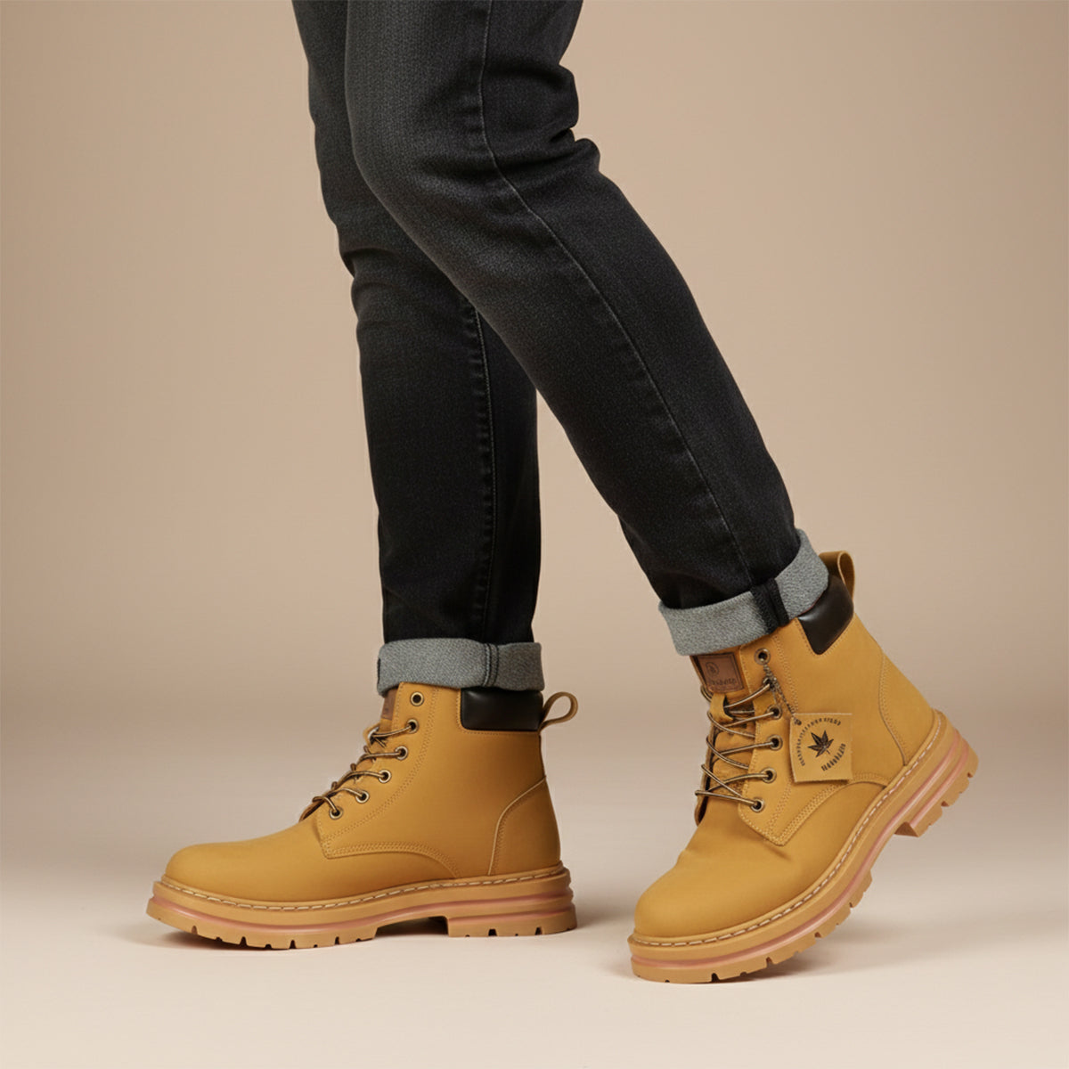 The Silverlake Men’s Cozy Fur Lined Insulated Snow Boots