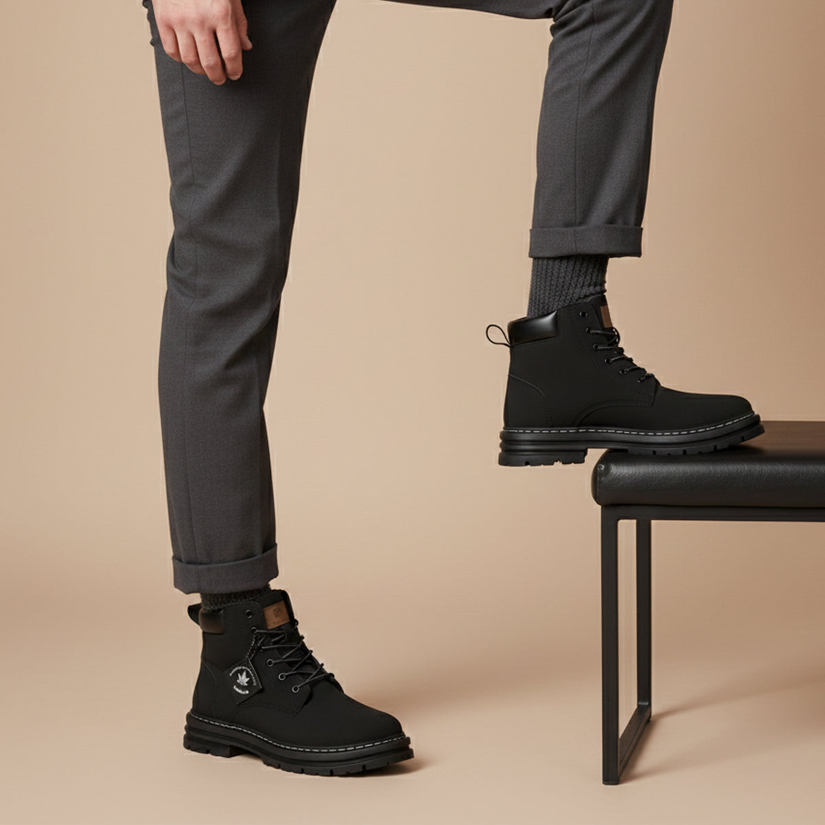 The Silverlake Men’s Cozy Fur Lined Insulated Snow Boots